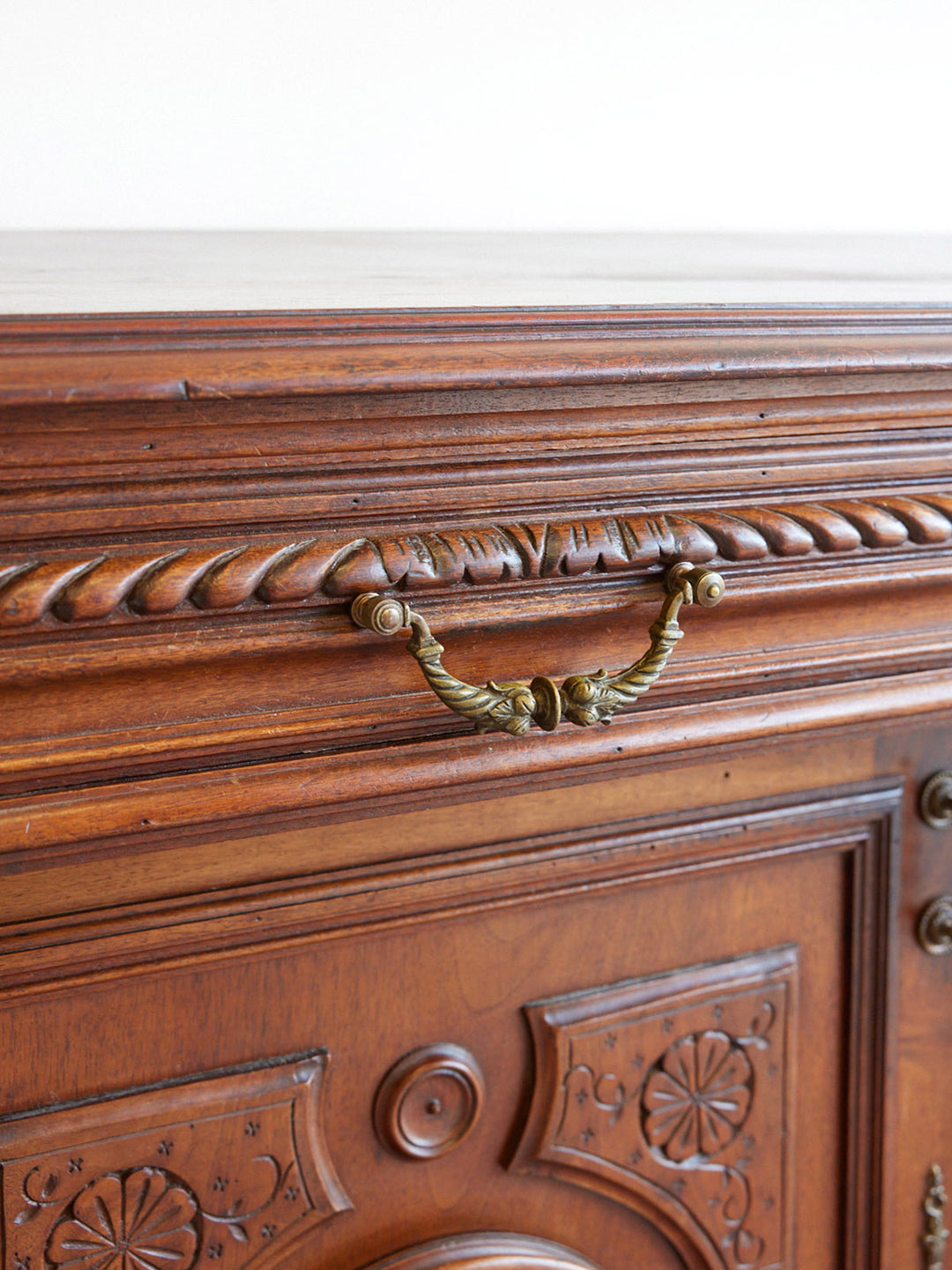 gilbert-buffet-bois-1951-8