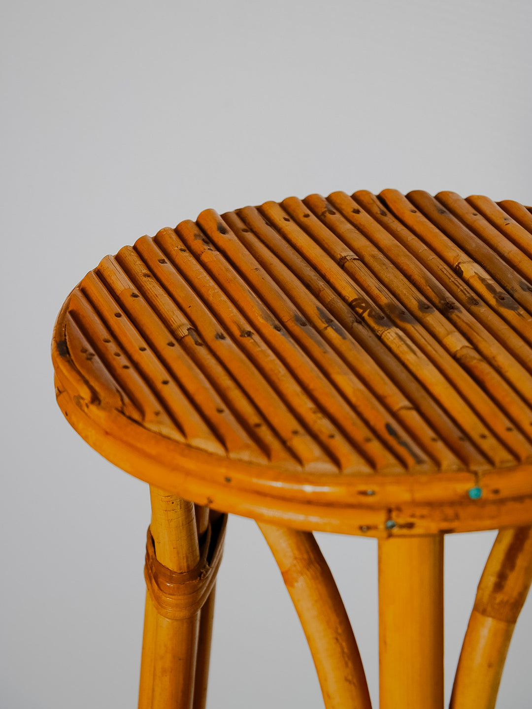 ariel-porte-plante-rotin-482-9