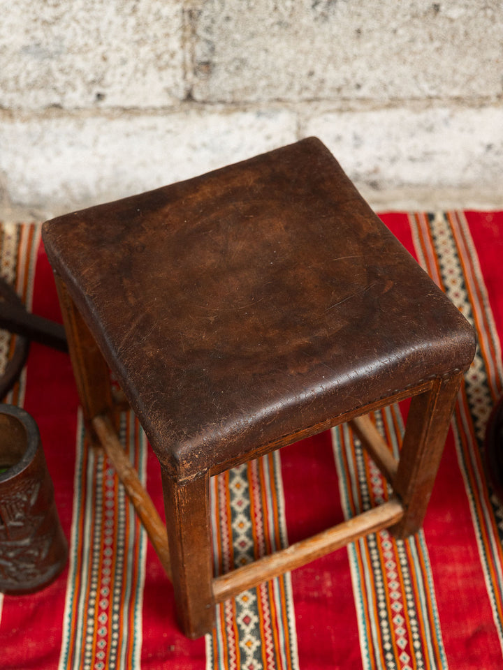 regis-tabouret-bois-1478-4