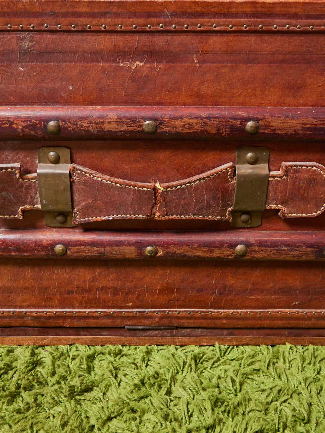 lucienne-malle-metal-269-9