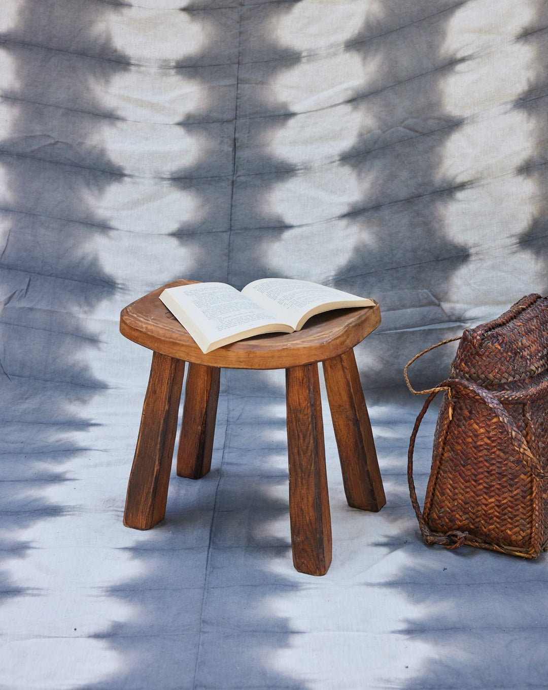 regis-tabouret-bois-brut-1441-1