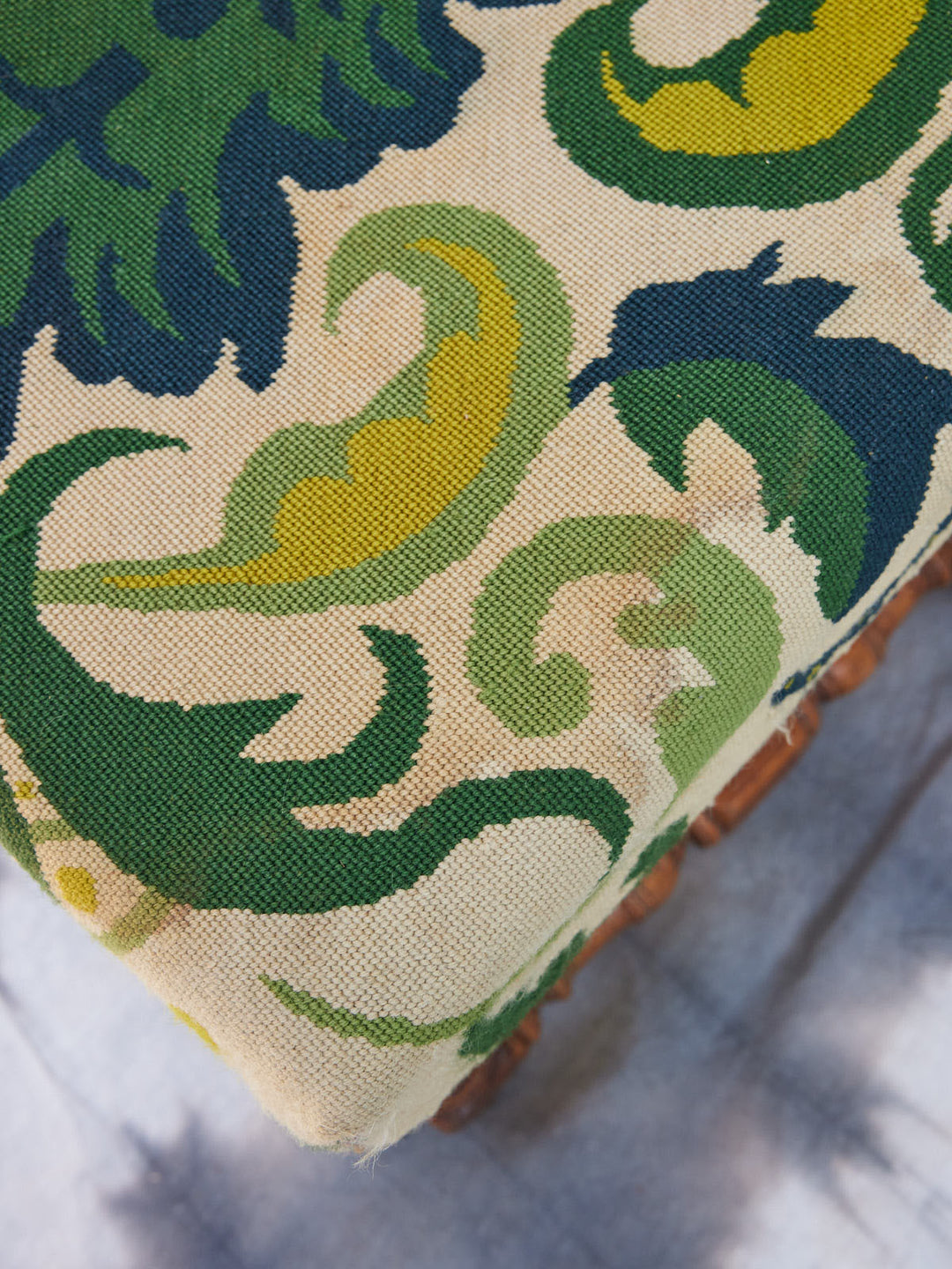 jean-philippe-pouf-bois-tissu-ancien-99-6
