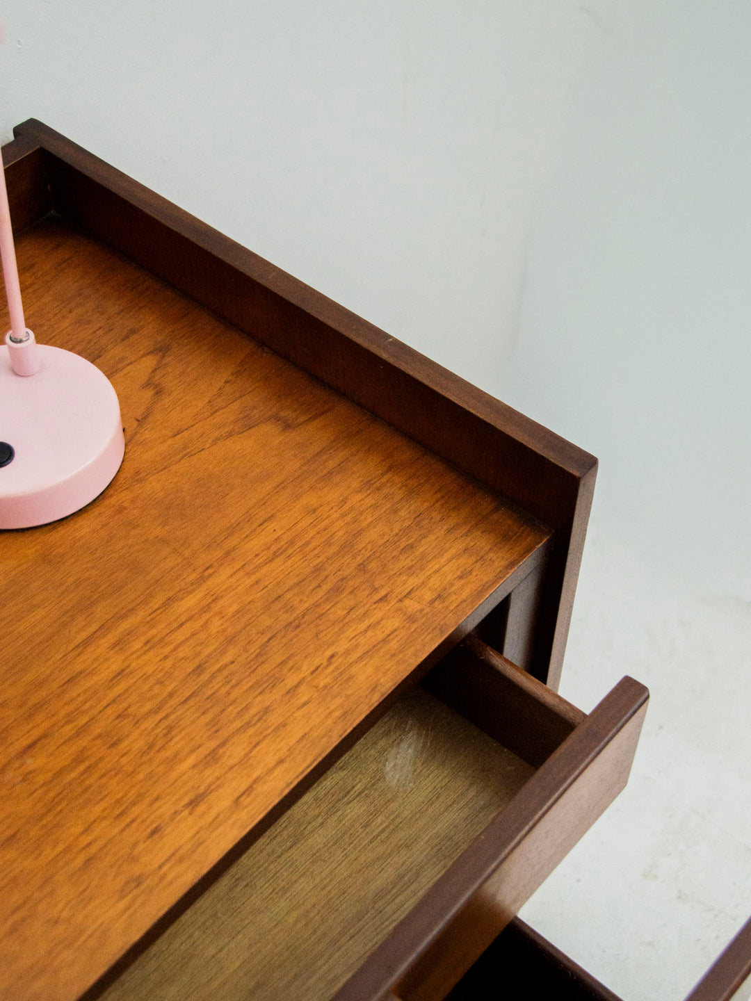 yvan-bureau-bois-203-4