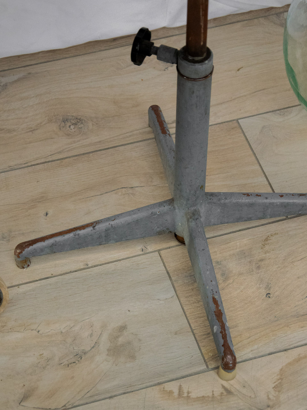 regis-tabouret-metal-823-6