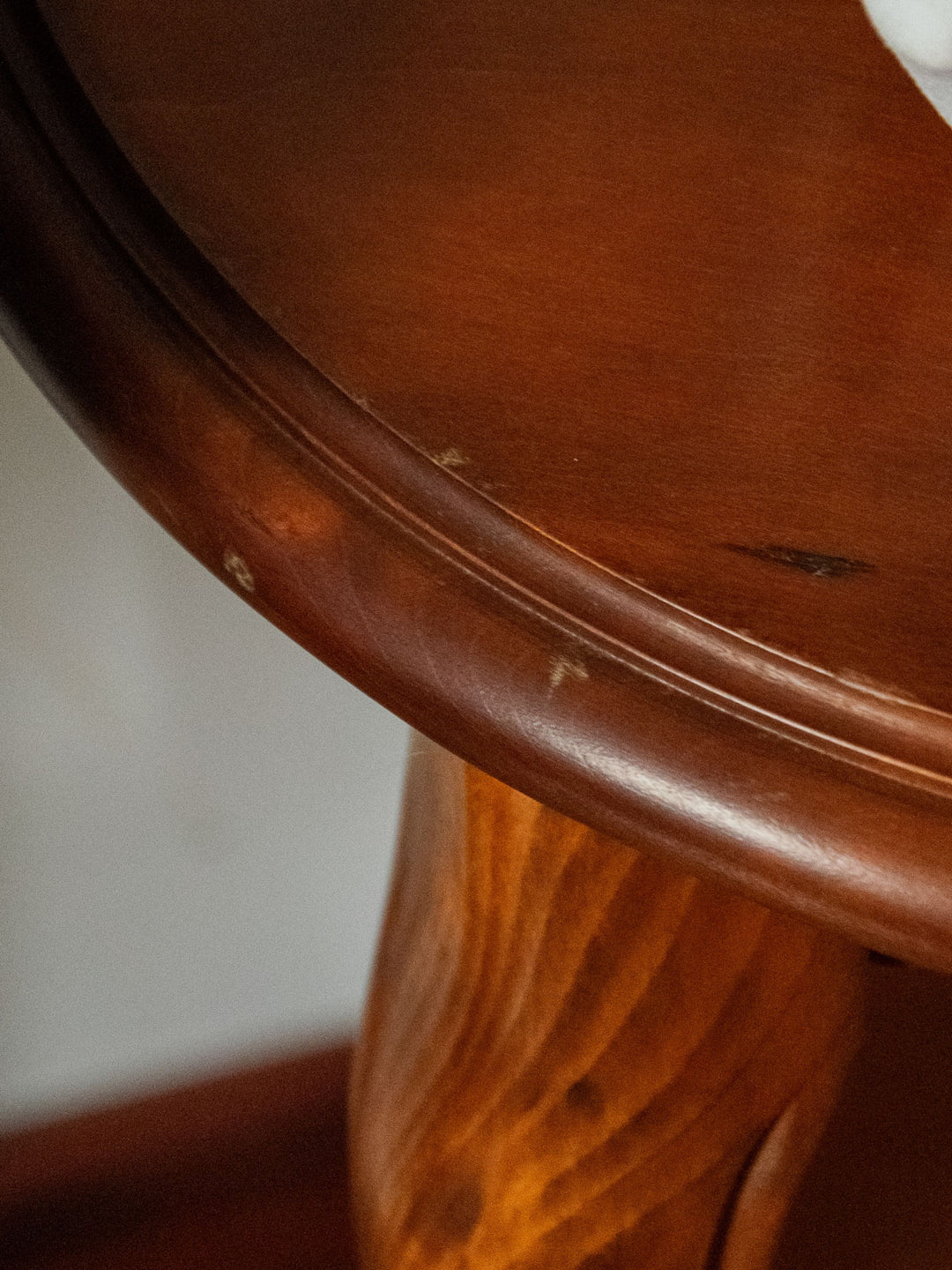 alfred-gueridon-bois-129-8