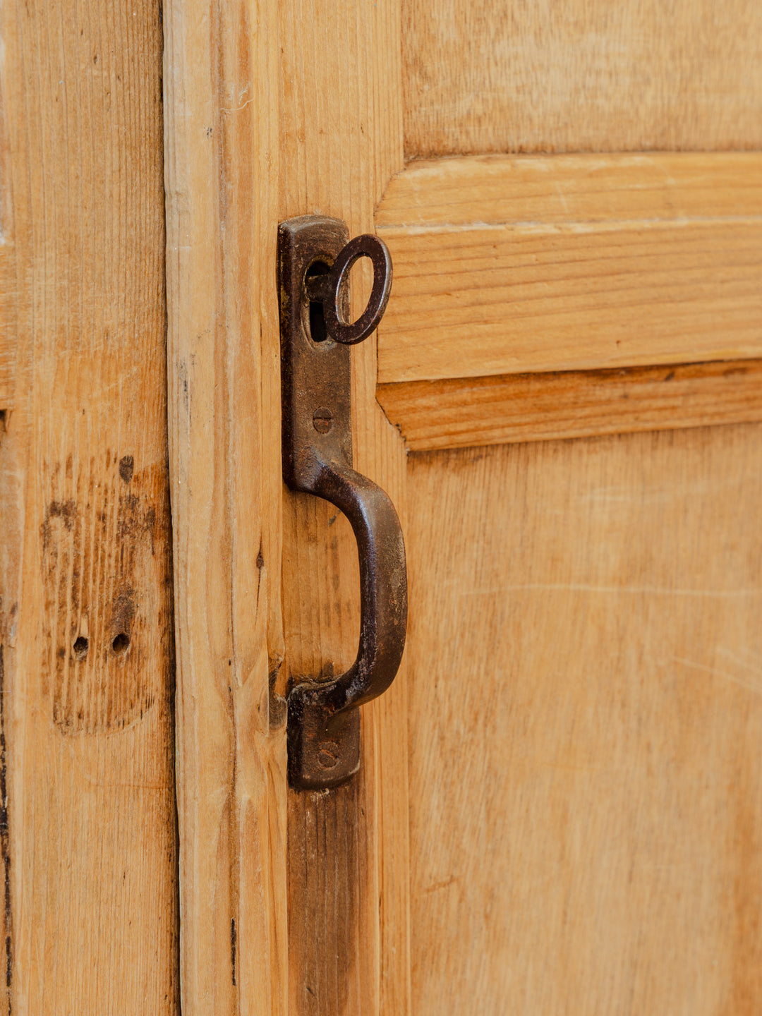 gilbert-buffet-bois-527-8