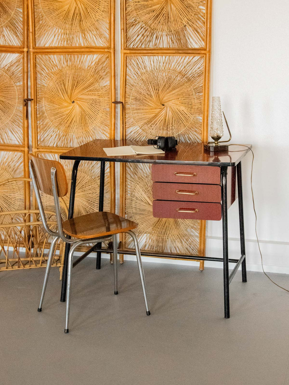 yvan-bureau-formica-513-2