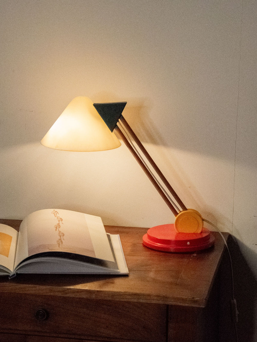 julia-lampe-à-poser-plastique-bois-525-2