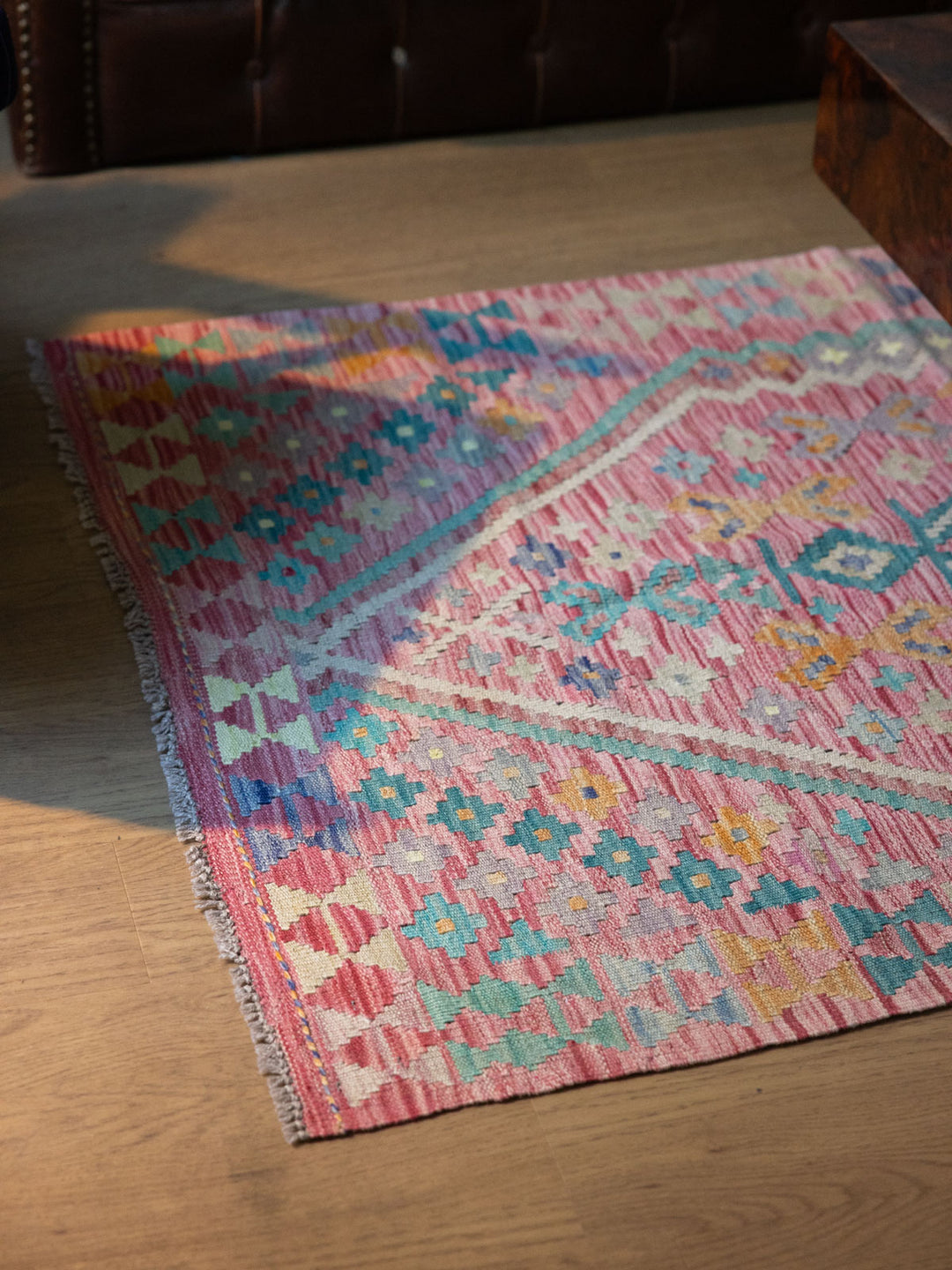 eddy-tapis-kilim-laine-bleu-rouge-370-4