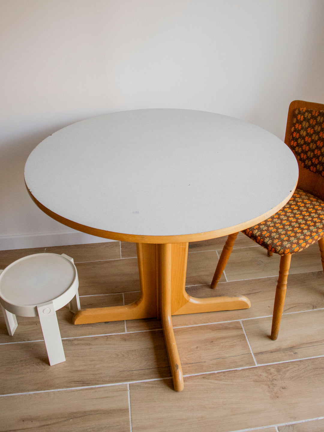 karla-table-a-manger-formica-1269-3