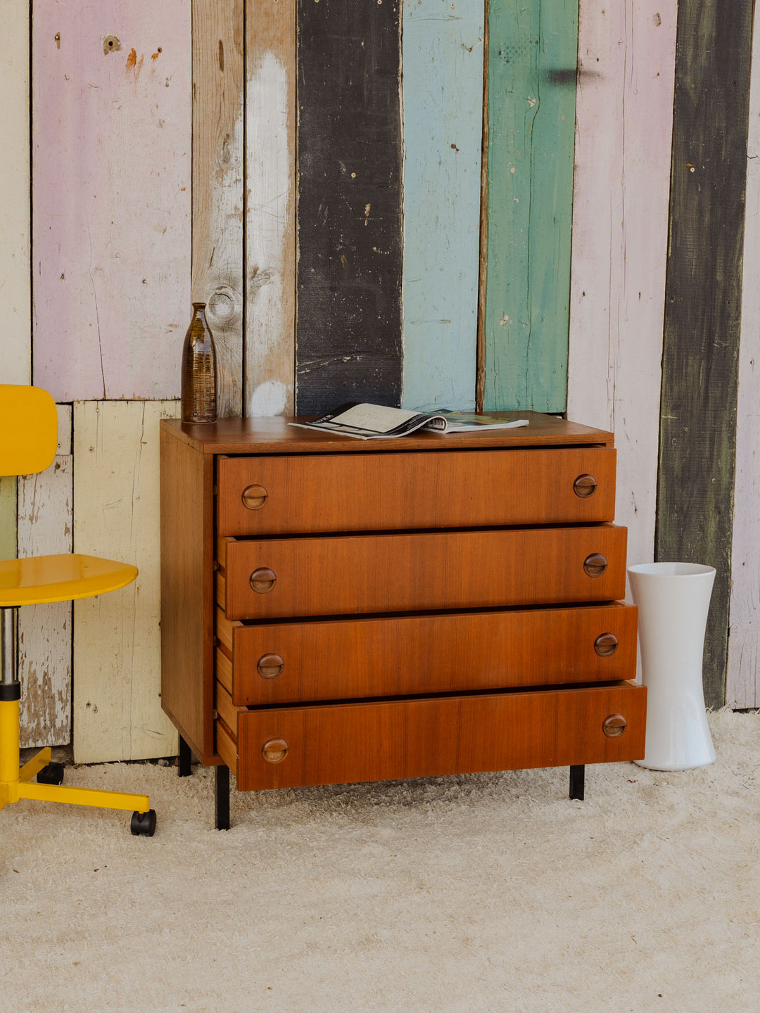 olga-commode-teck-675-4