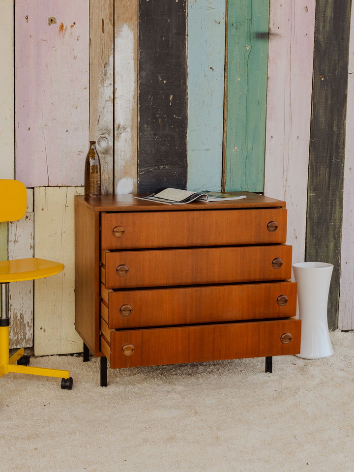 olga-commode-teck-675-4