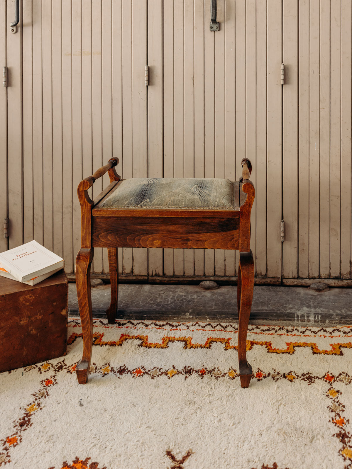 regis-tabouret-acajou-1549-2