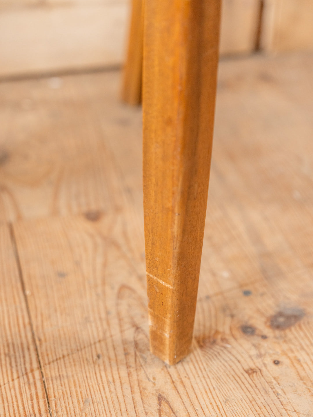 claude-chaise-bois-1464-11