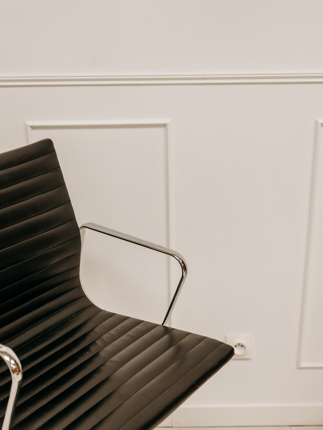 alma-chaise-skaï-1090-4