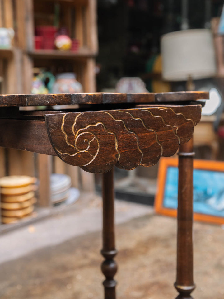 francine-table-appoint-style-nautile-1502-3