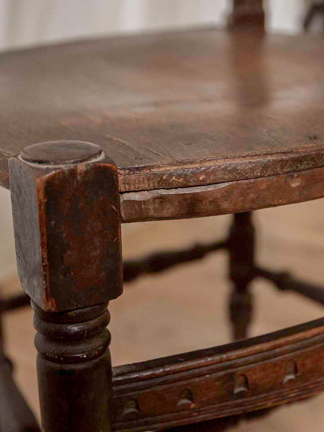 claude-chaise-bois-743-6