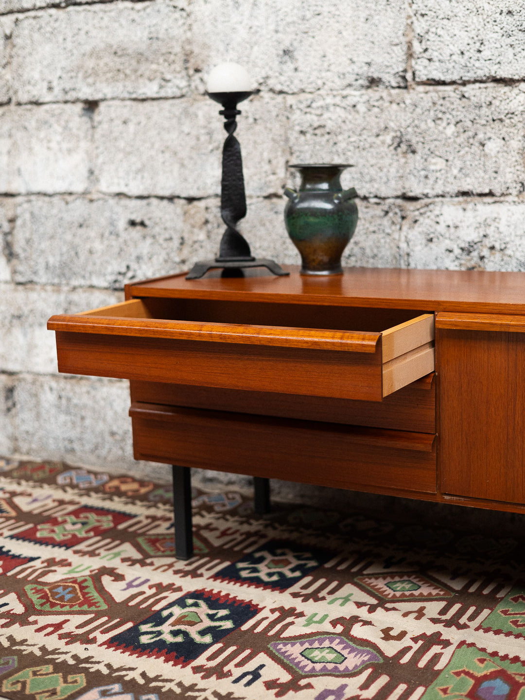 margaret-enfilade-teck-scandinave-488-7