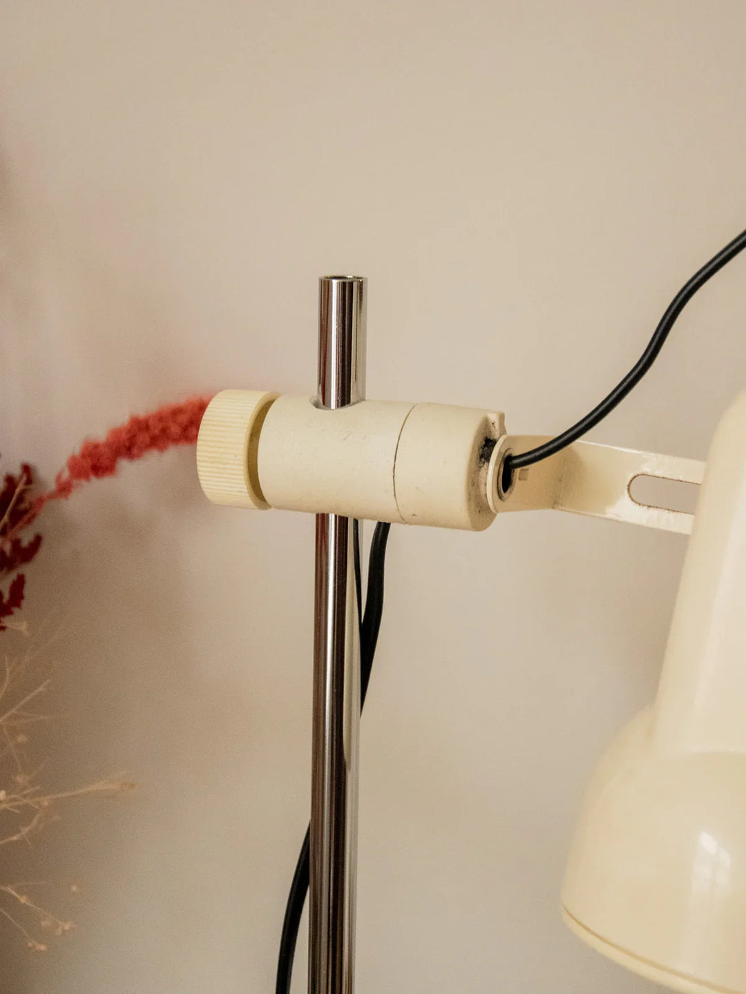 julia-lampe-poser-chrome-781-8