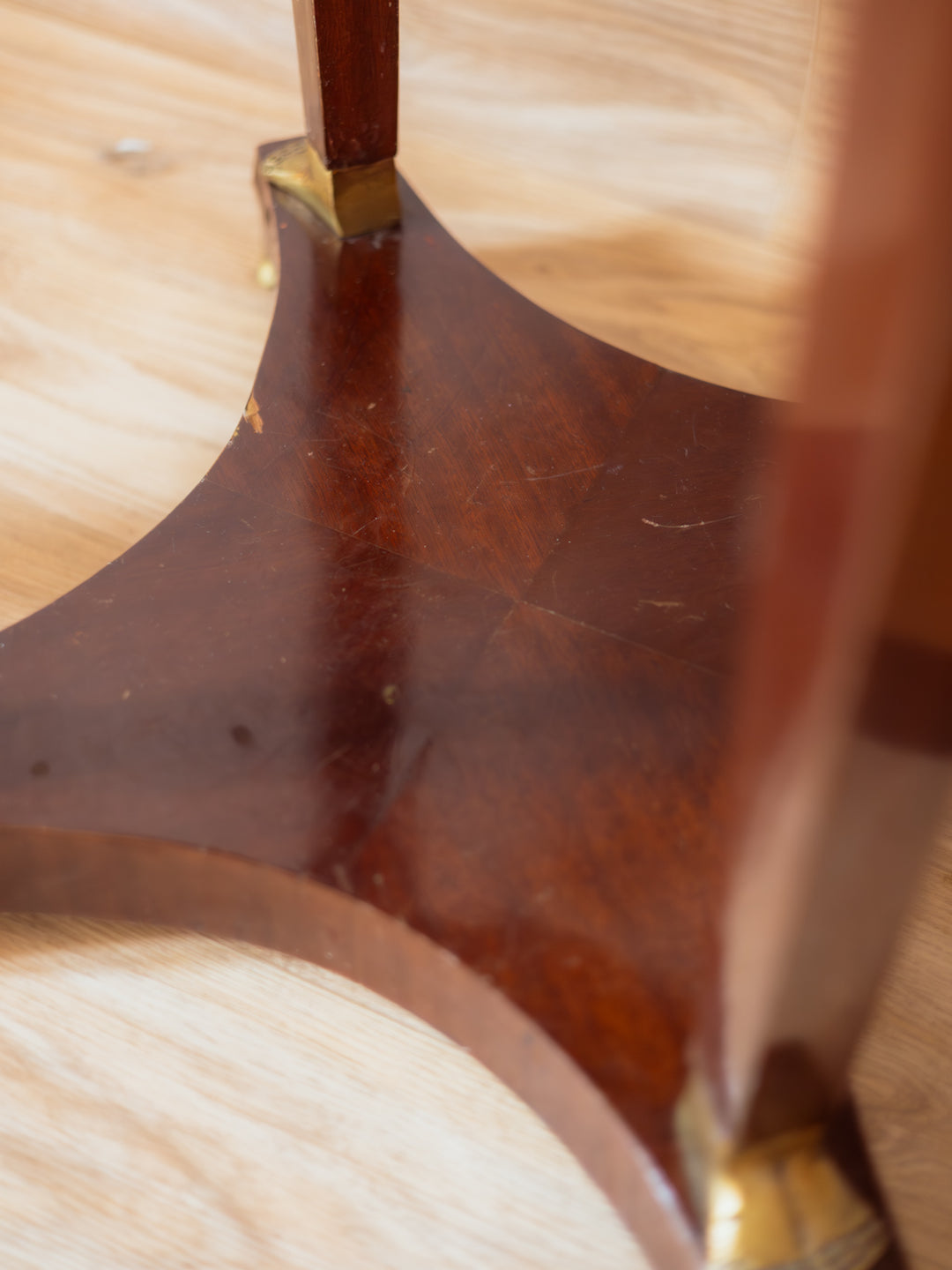 alfred-gueridon-acajou-148-12