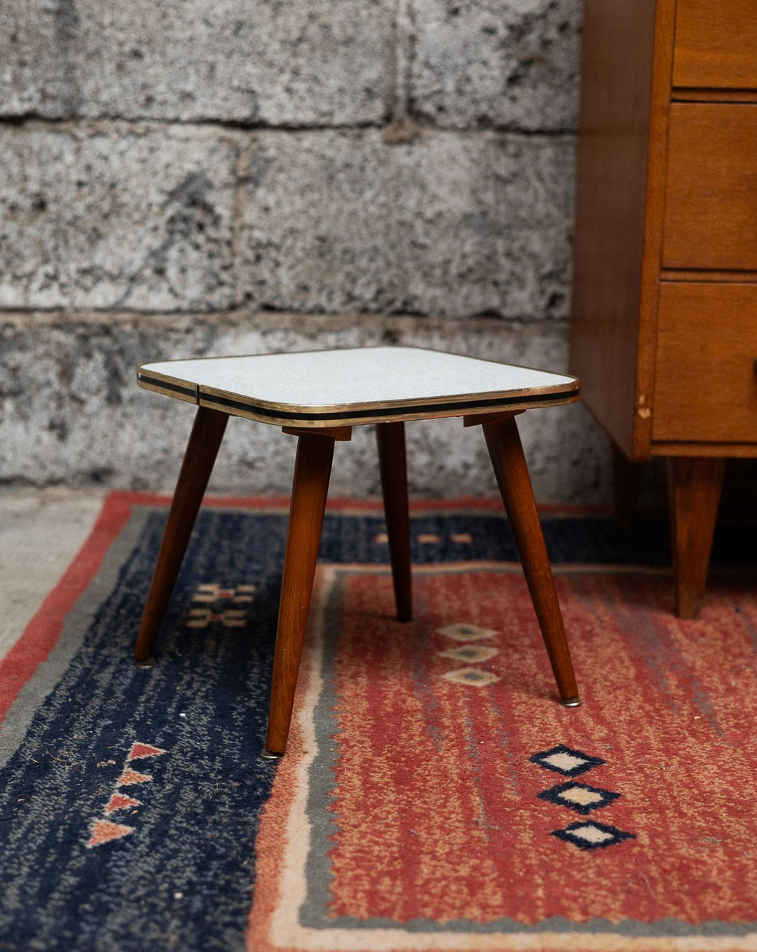 axel-tabouret-bois-689-1
