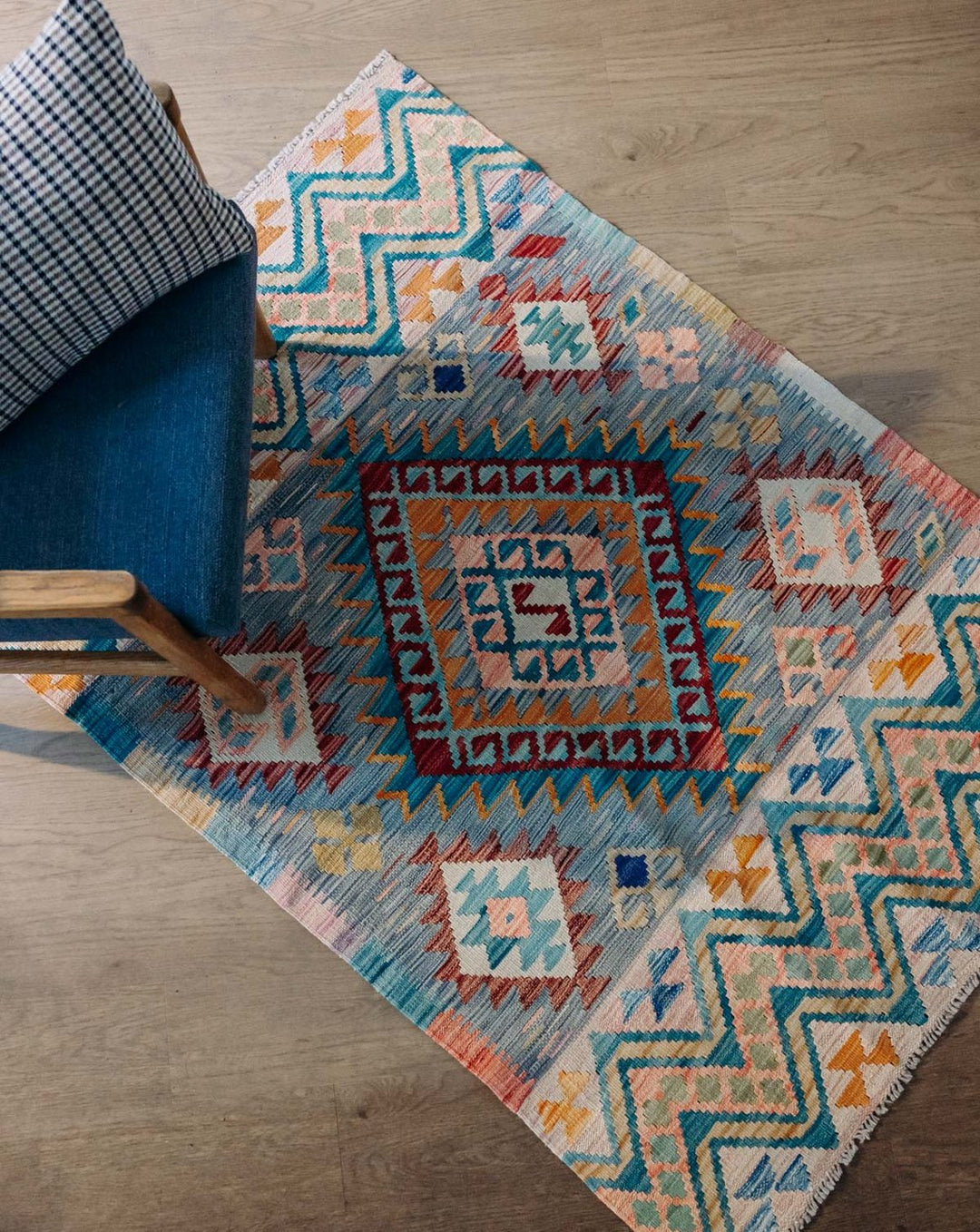 eddy-tapis-kilim-laine-bleu-374-1