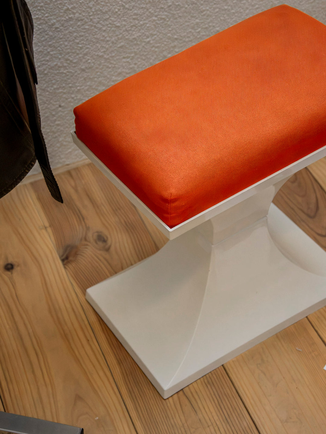 axel-tabouret-plexiglass-762-5