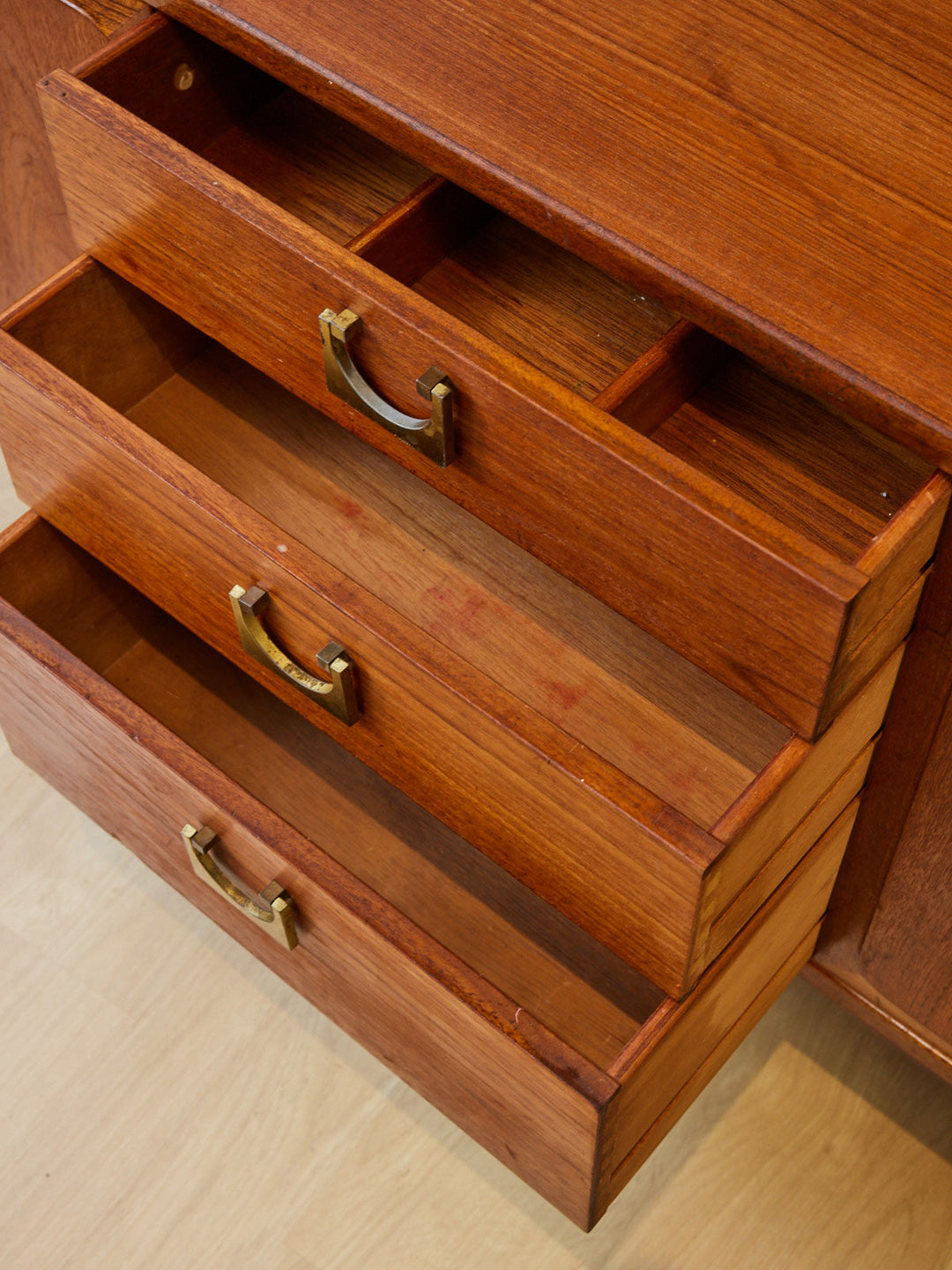 margaret-enfilade-bois-767-8