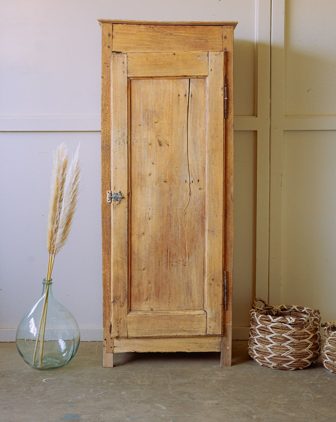 blandine-armoire-bois-parisienne-bonnetière-475-1