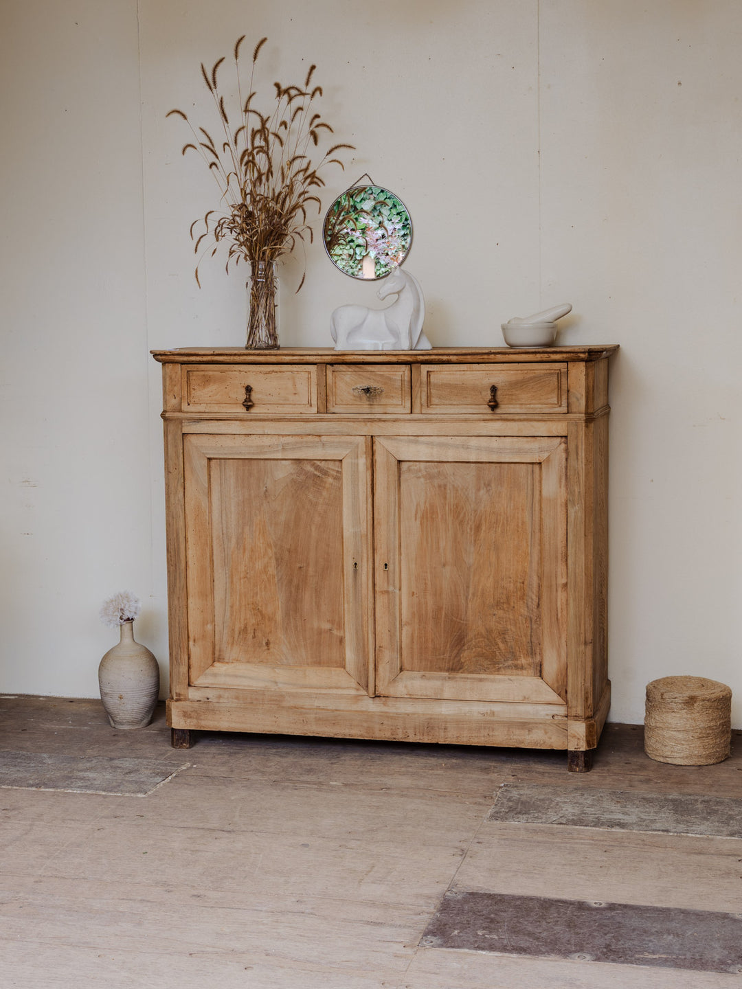 gilbert-buffet-noyer-1574-3