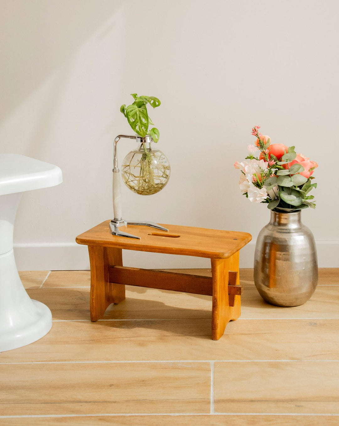 regis-tabouret-bois-1526-1