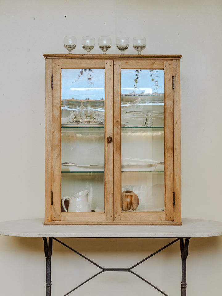 victoria-vitrine-noyer-103-3