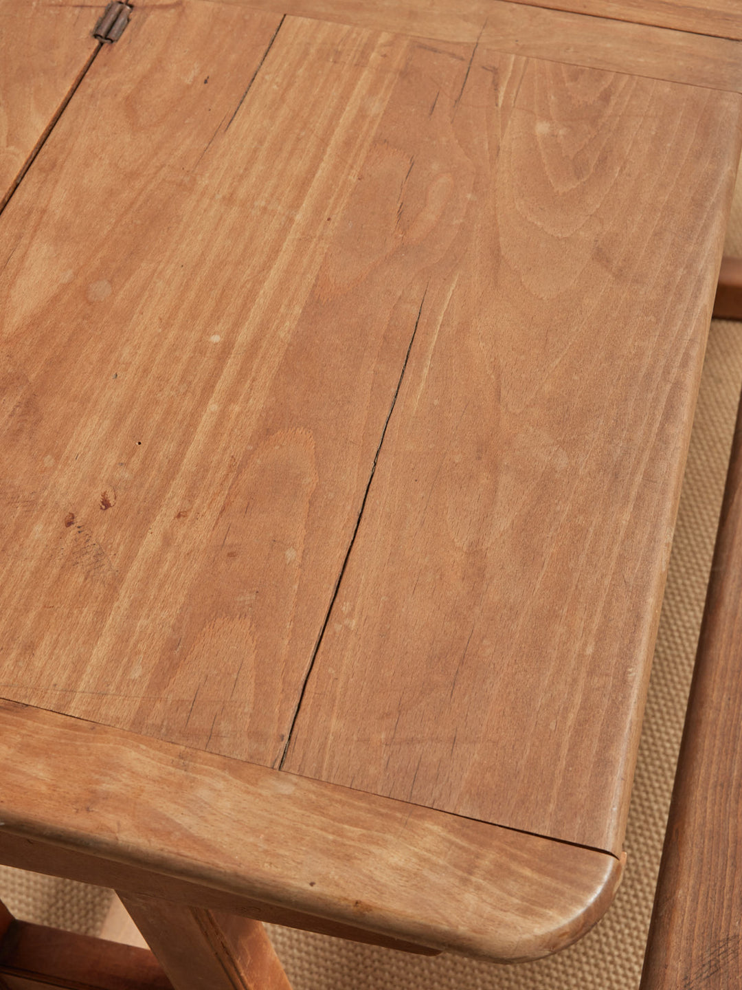 edouard-bureau-bois-470-4