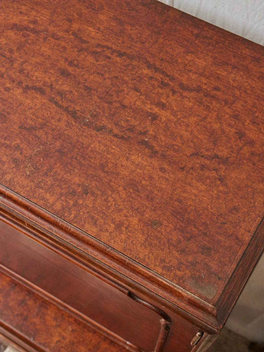 gilbert-buffet-noyer-1468-11