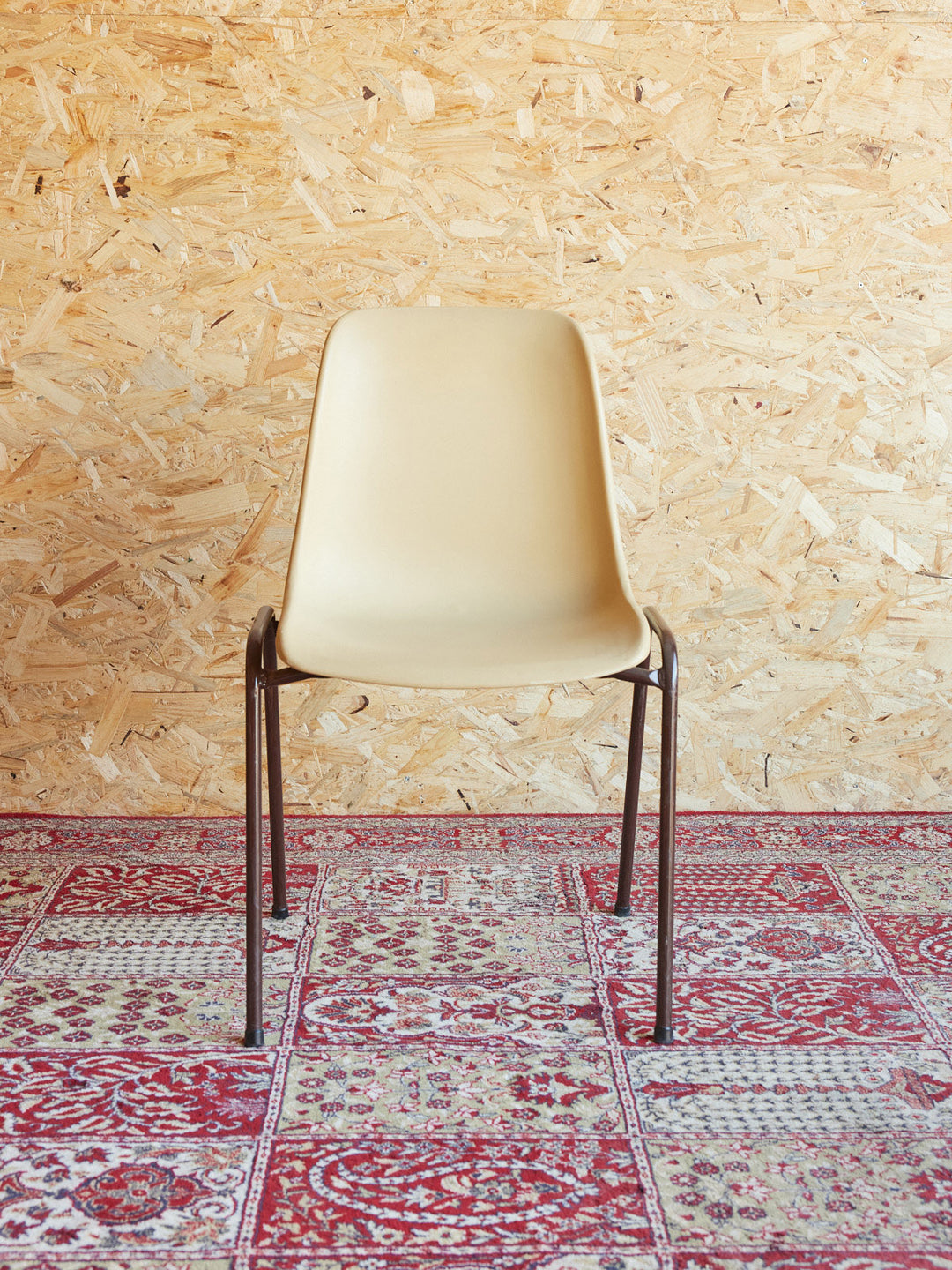 alma-chaise-plastique-1581-3
