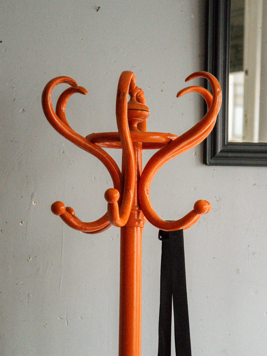 max-porte-manteaux-orange-197-3