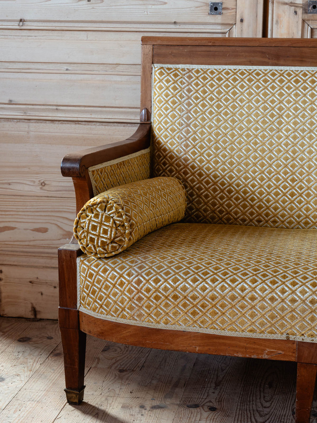 martine-banquette-bois-172-4