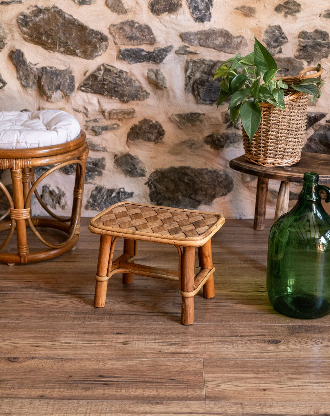 regis-tabouret-rotin-1376-1