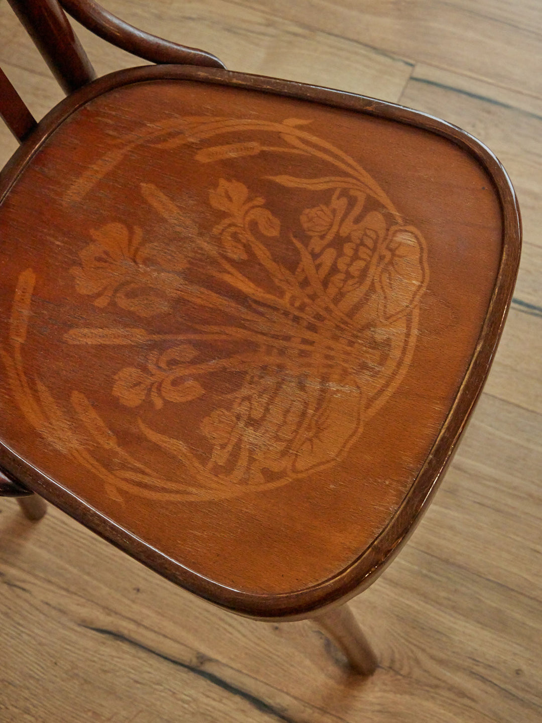 claude-chaise-bois-805-5