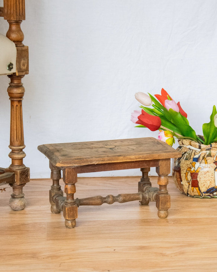 regis-tabouret-bois-757-1