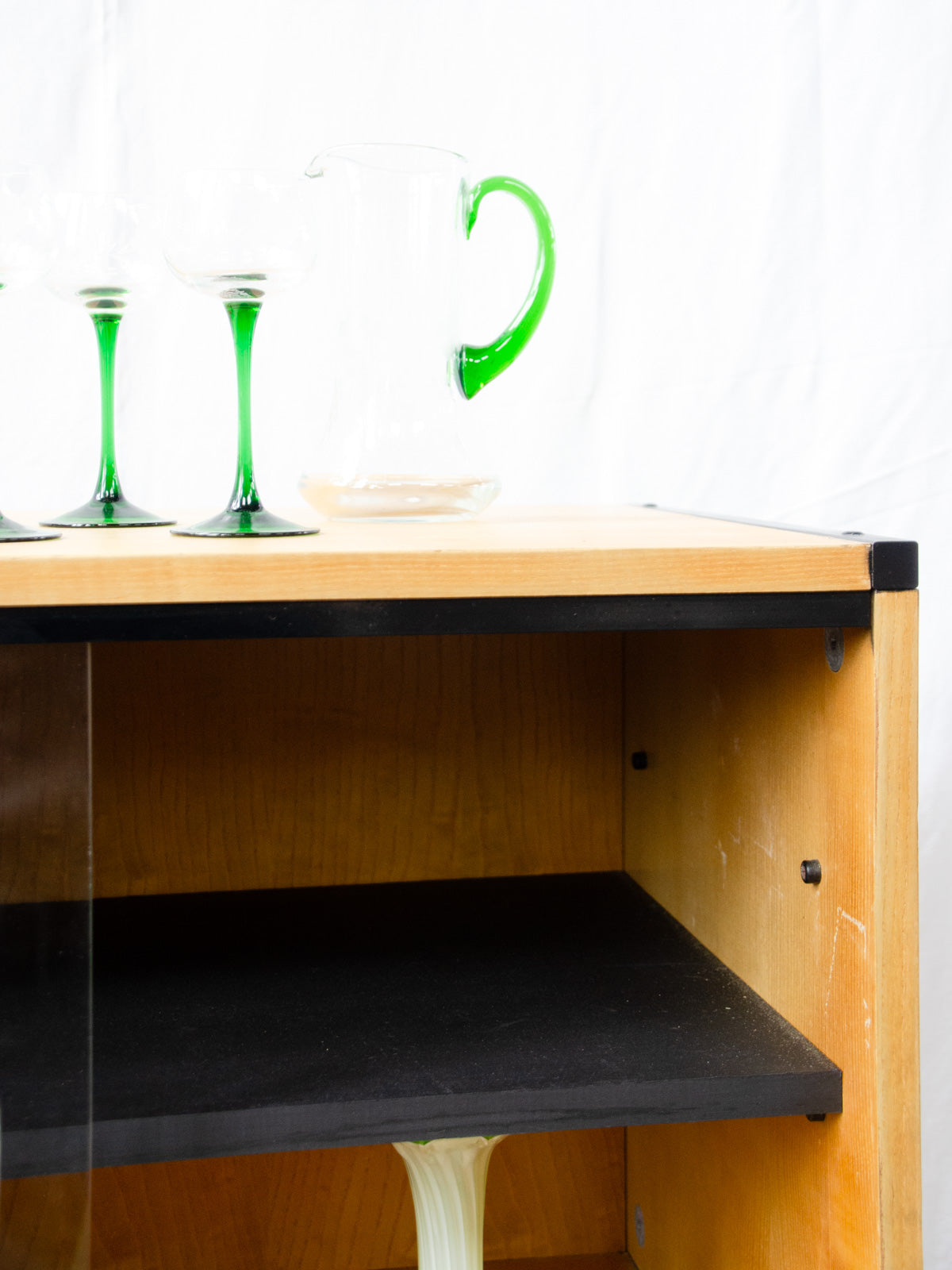 victoria-vitrine-bois-1366-2