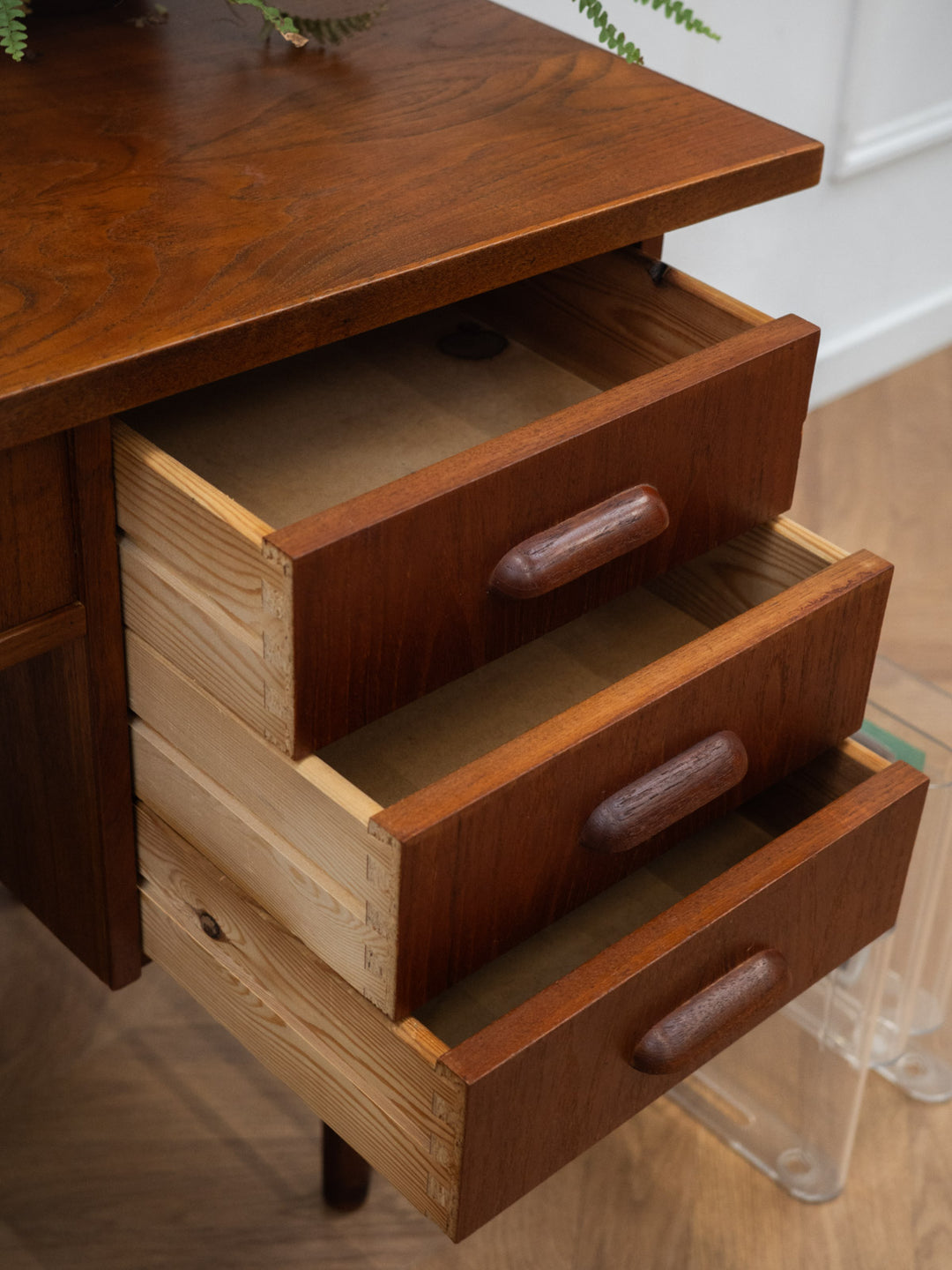 yvan-bureau-en-bois-193-8