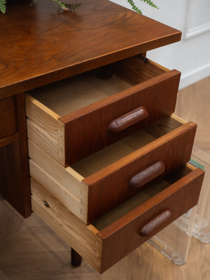 yvan-bureau-en-bois-193-8