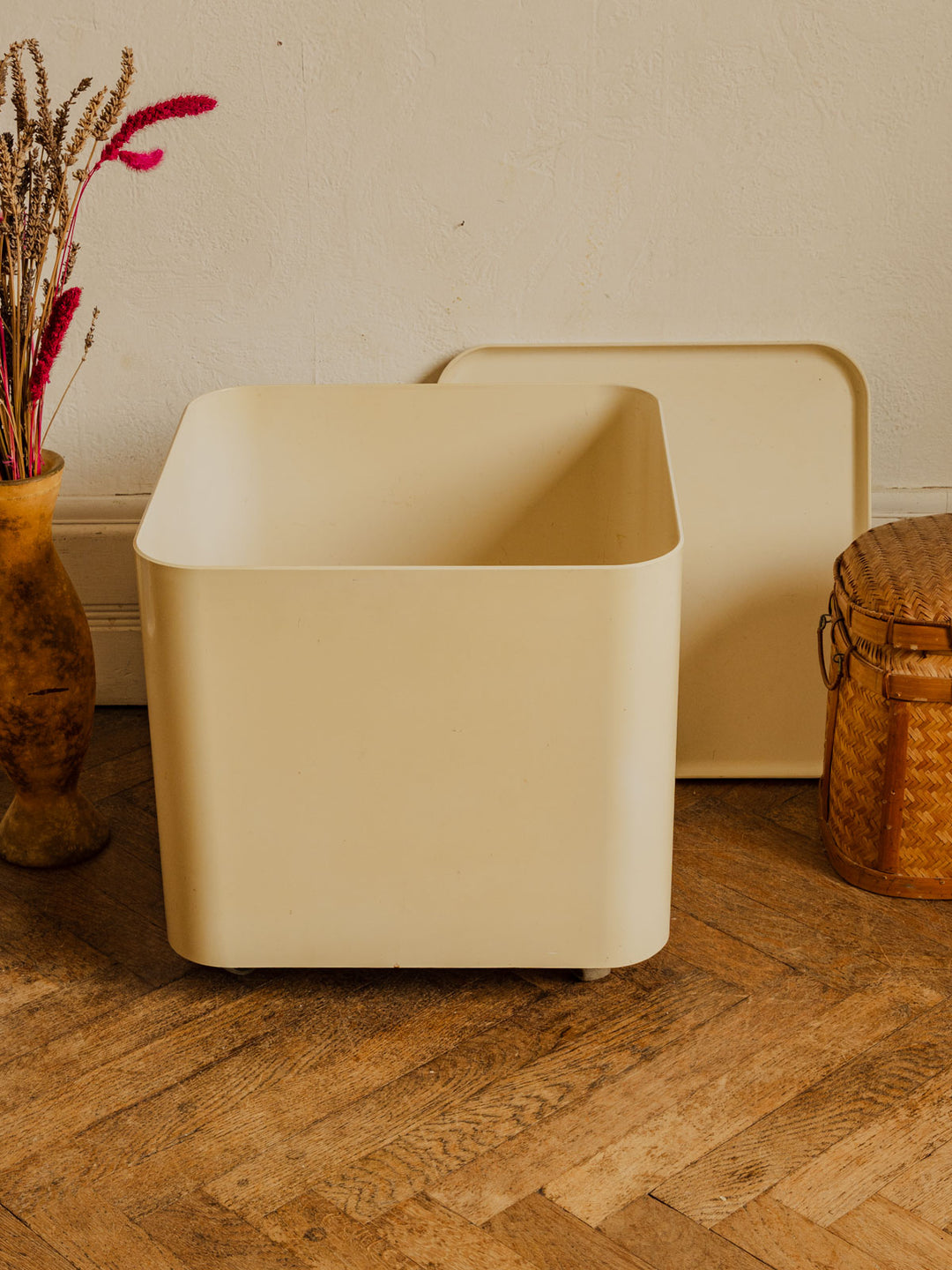 hanna-table-appoint-plastique-1591-5