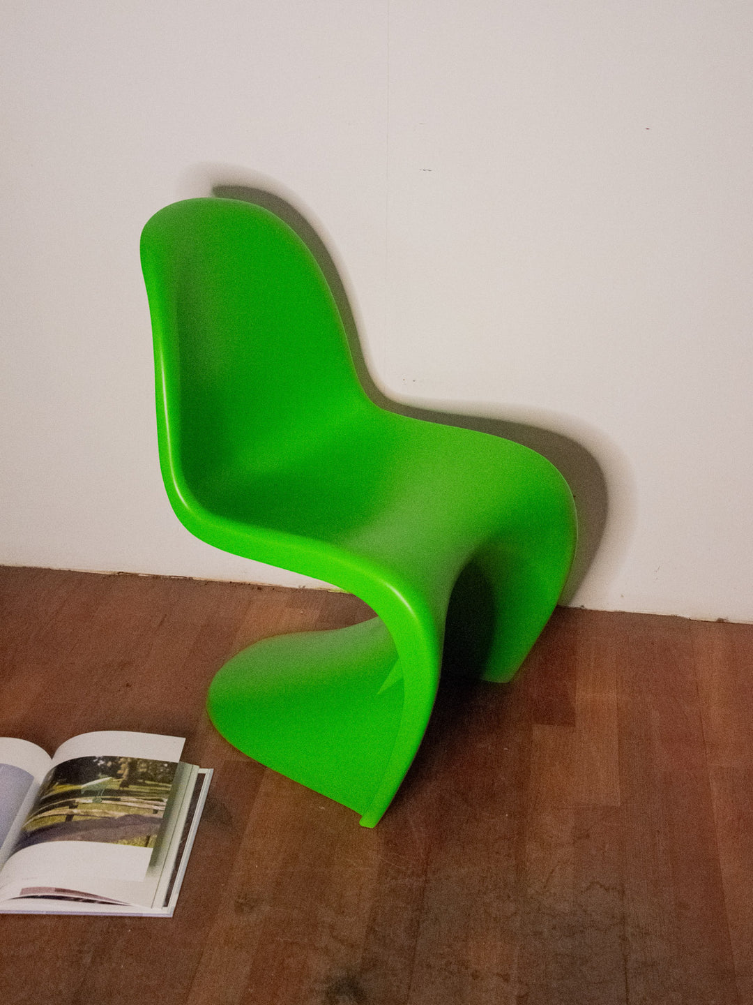 alma-chaise-plastique-1057-2