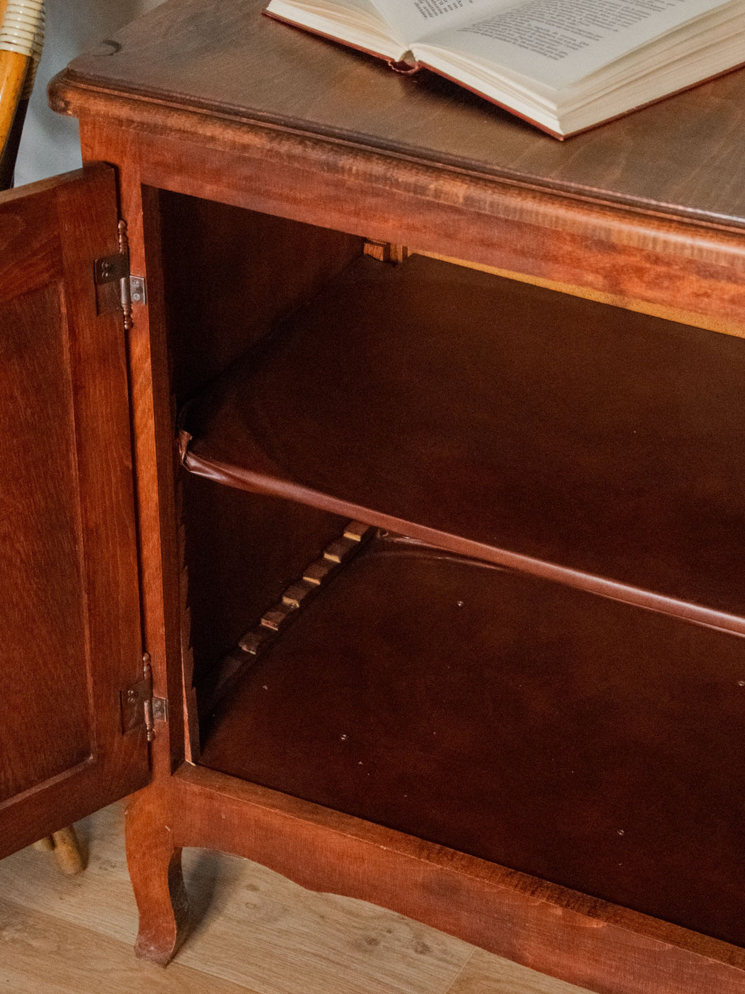 gilbert-buffet-bois-536-4