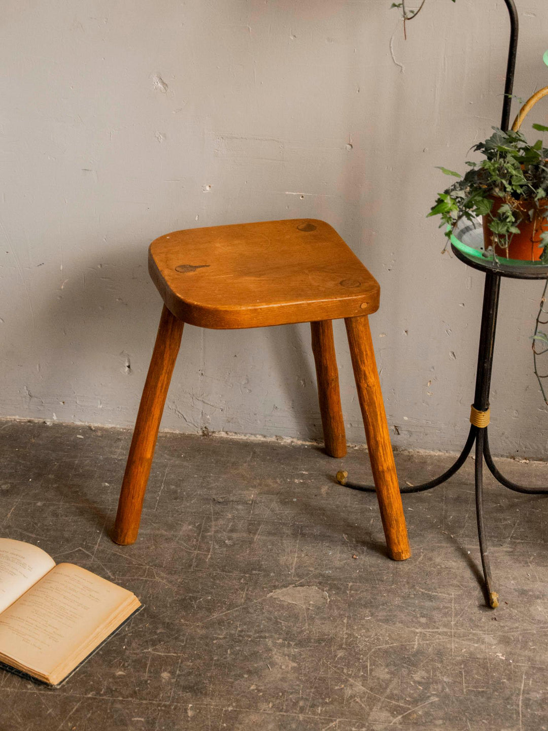 regis-tabouret-bois-1334-2