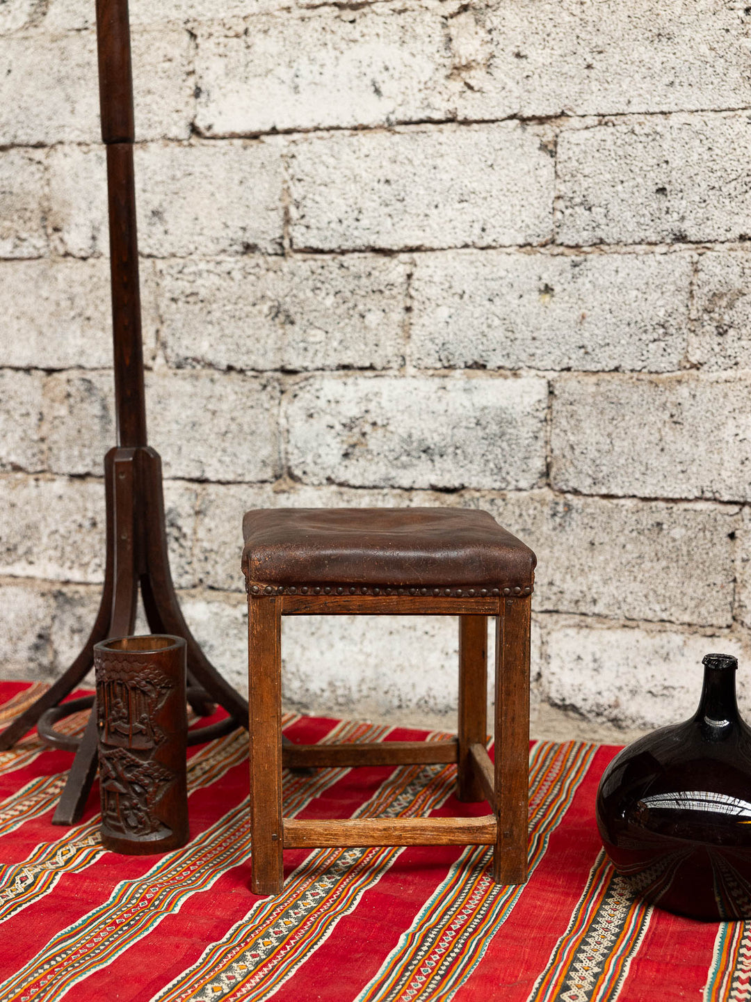 regis-tabouret-bois-1478-2