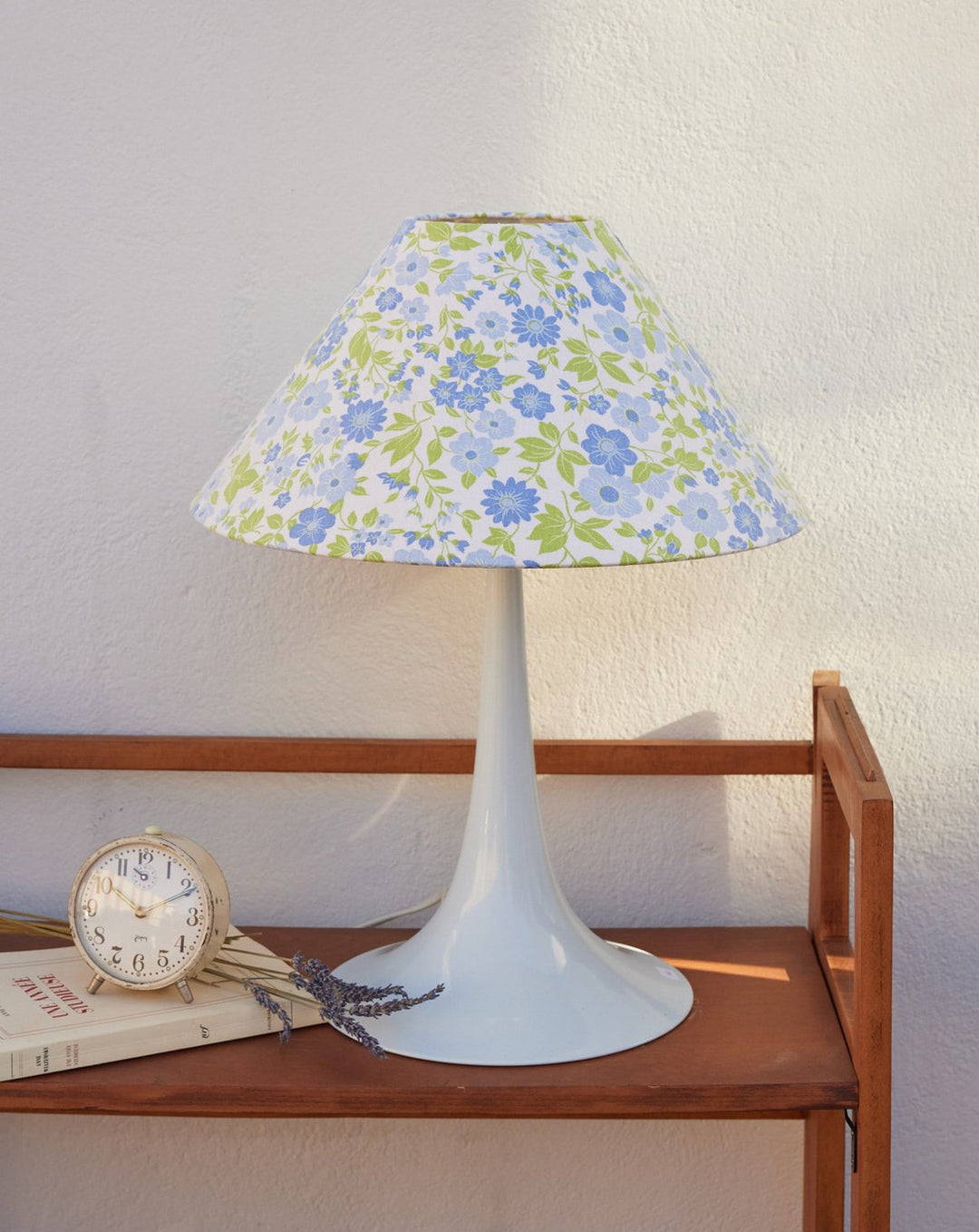 julia-lampe-a-poser-plastique-1033-1