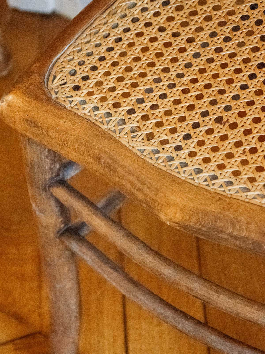 claude-chaise-bois-1041-7